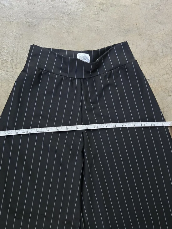 Vintage Black Pinstripe Crop Top & Wide-Leg Pant Set Xxs Xs - Picture 8 of 16